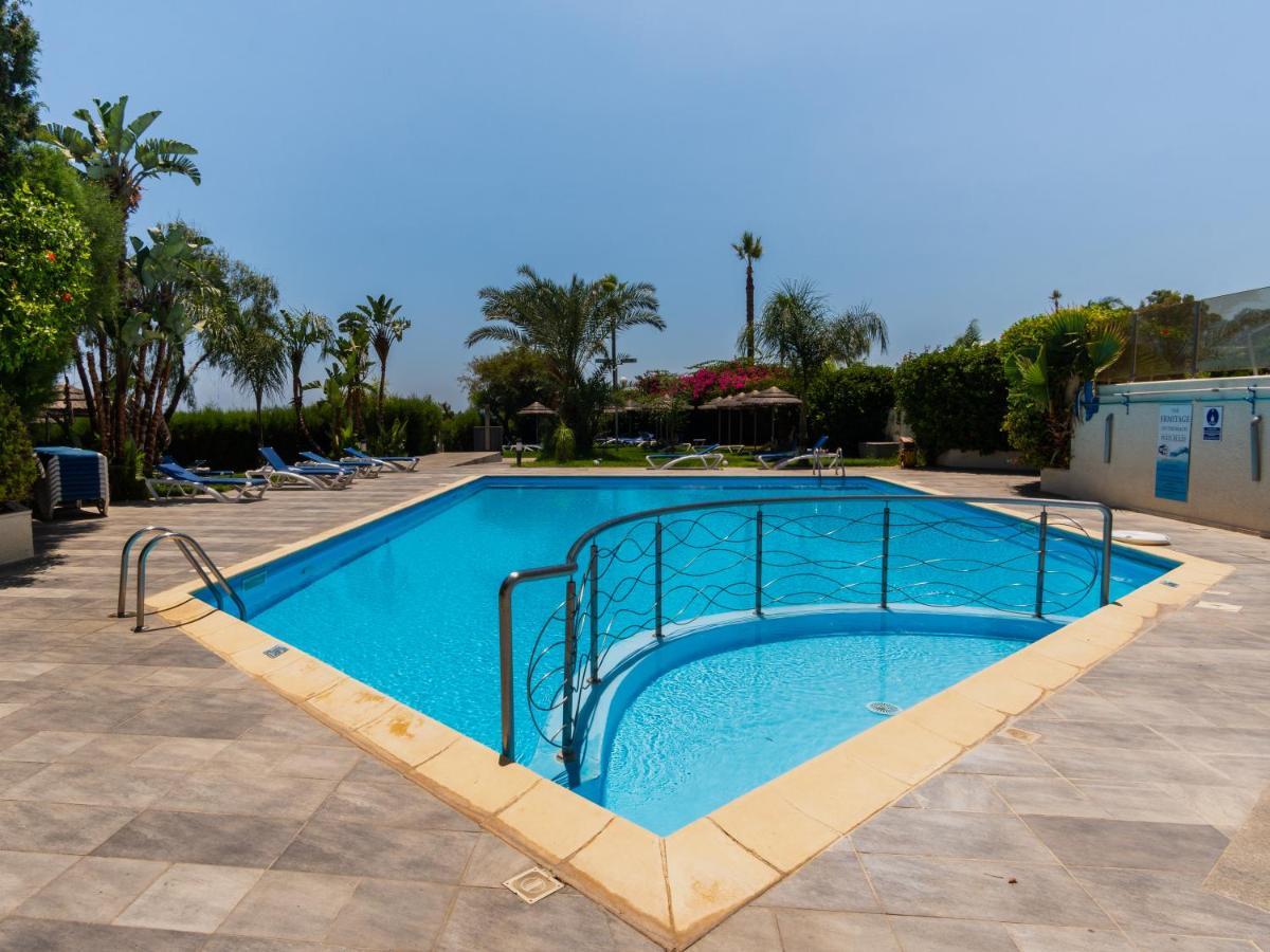 Sanders Ermitage On The Beach - Delightful 1-Bedroom Apartment With Sea View Limassol Luaran gambar