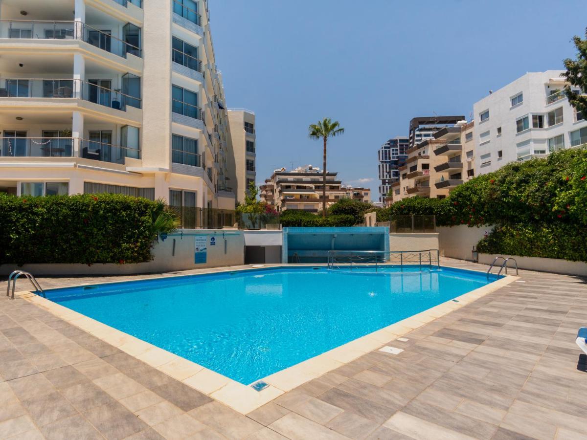 Sanders Ermitage On The Beach - Delightful 1-Bedroom Apartment With Sea View Limassol Luaran gambar