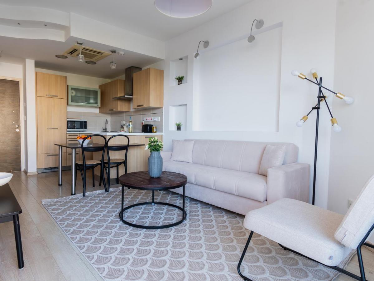 Sanders Ermitage On The Beach - Delightful 1-Bedroom Apartment With Sea View Limassol Luaran gambar