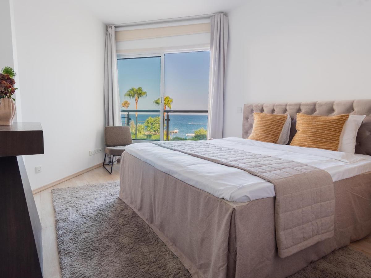 Sanders Ermitage On The Beach - Delightful 1-Bedroom Apartment With Sea View Limassol Luaran gambar