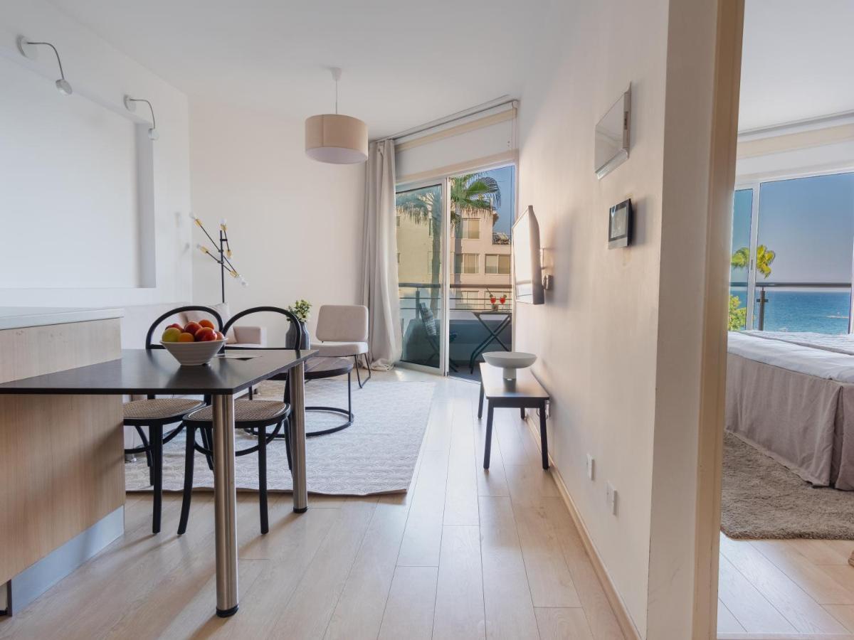 Sanders Ermitage On The Beach - Delightful 1-Bedroom Apartment With Sea View Limassol Luaran gambar